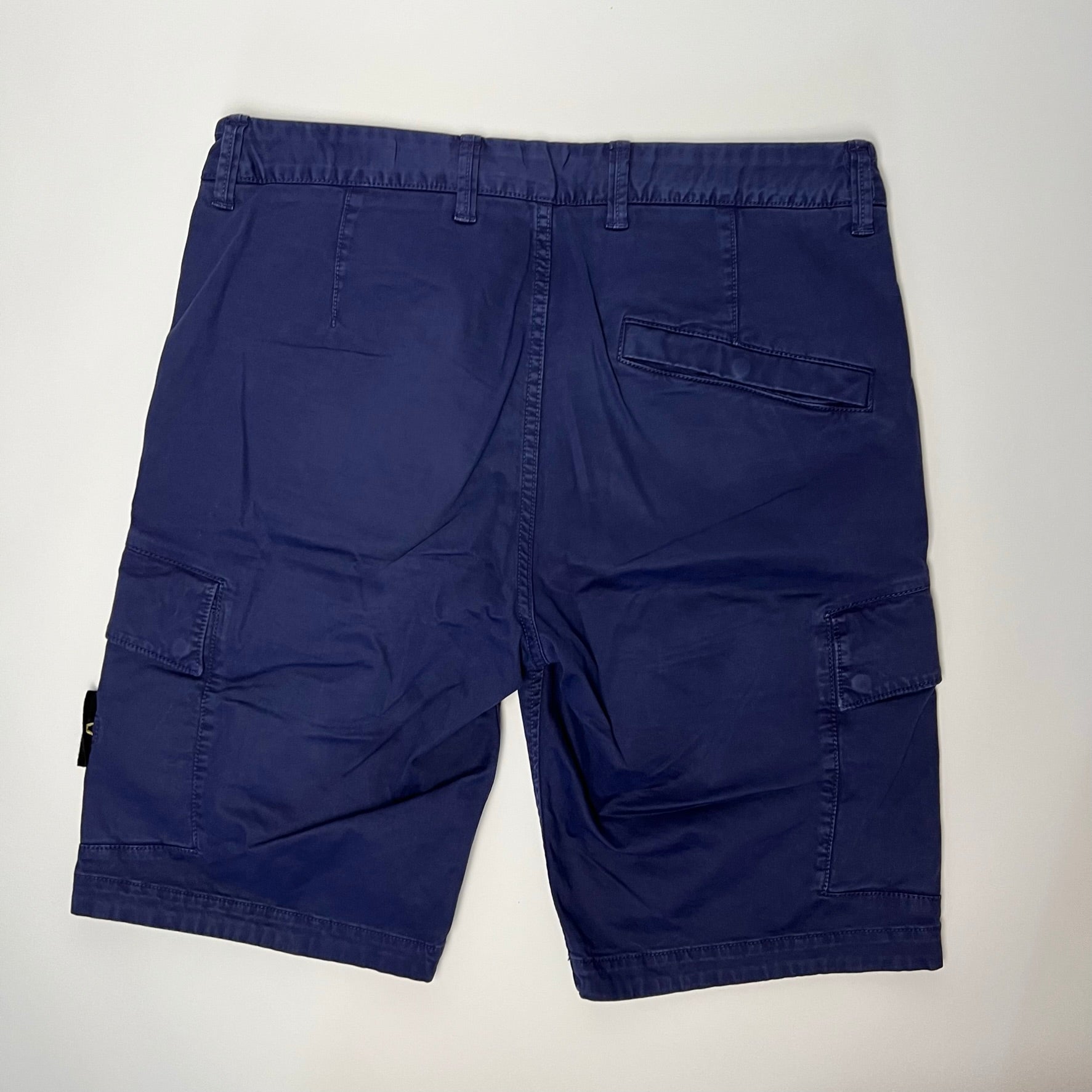 Stone Island Cargo Shorts W30