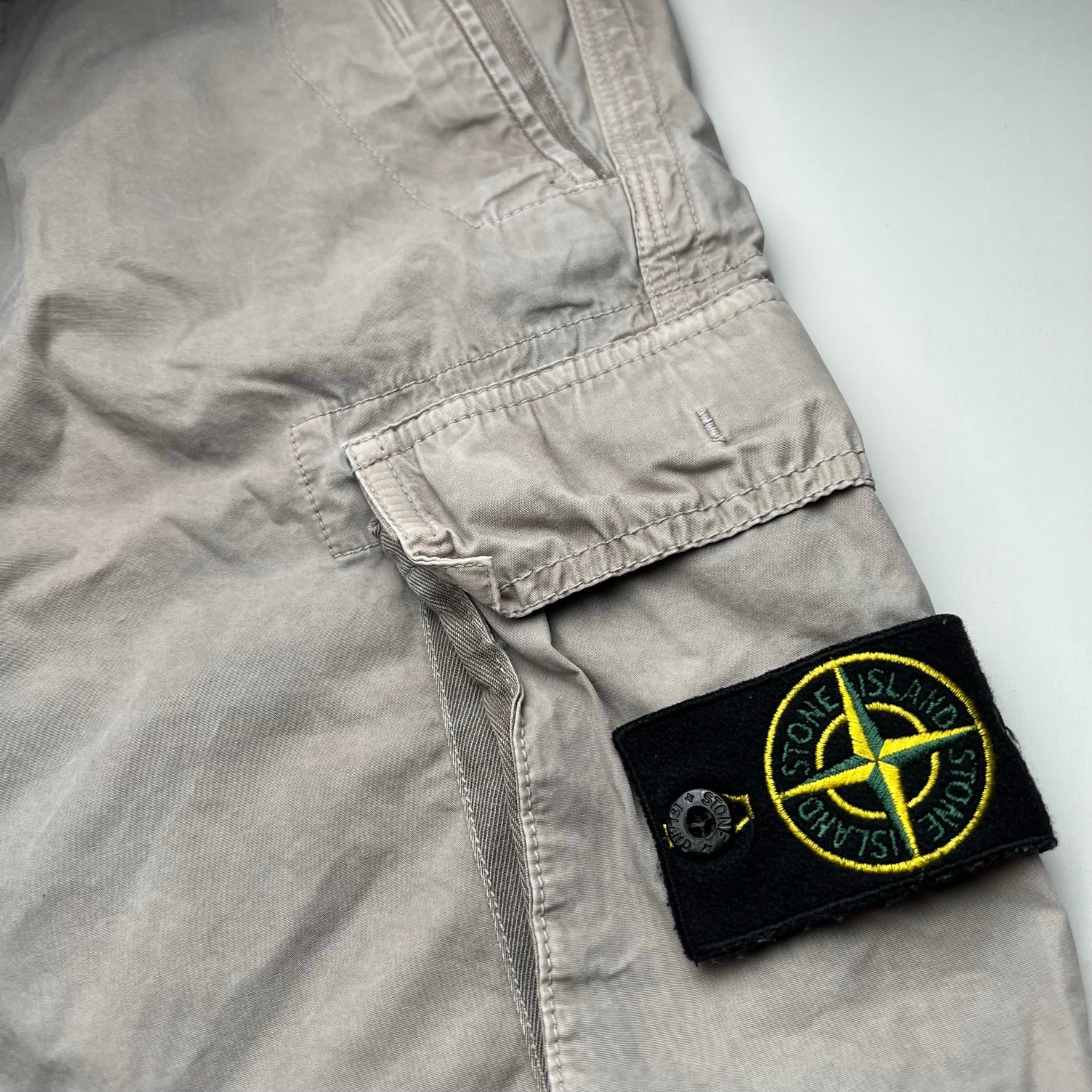 Stone Island Cargo Shorts W32