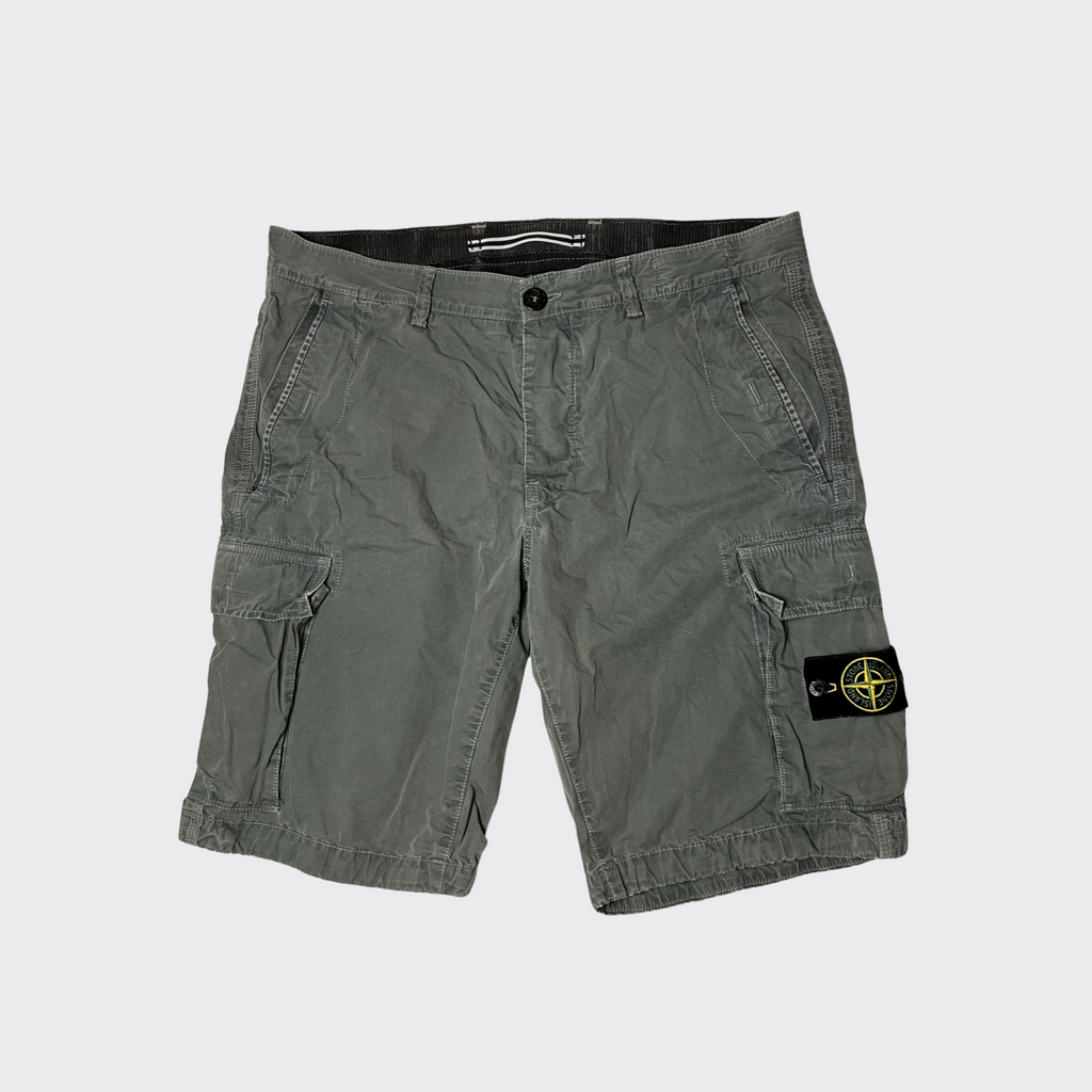 Stone Island Cargo Shorts W34