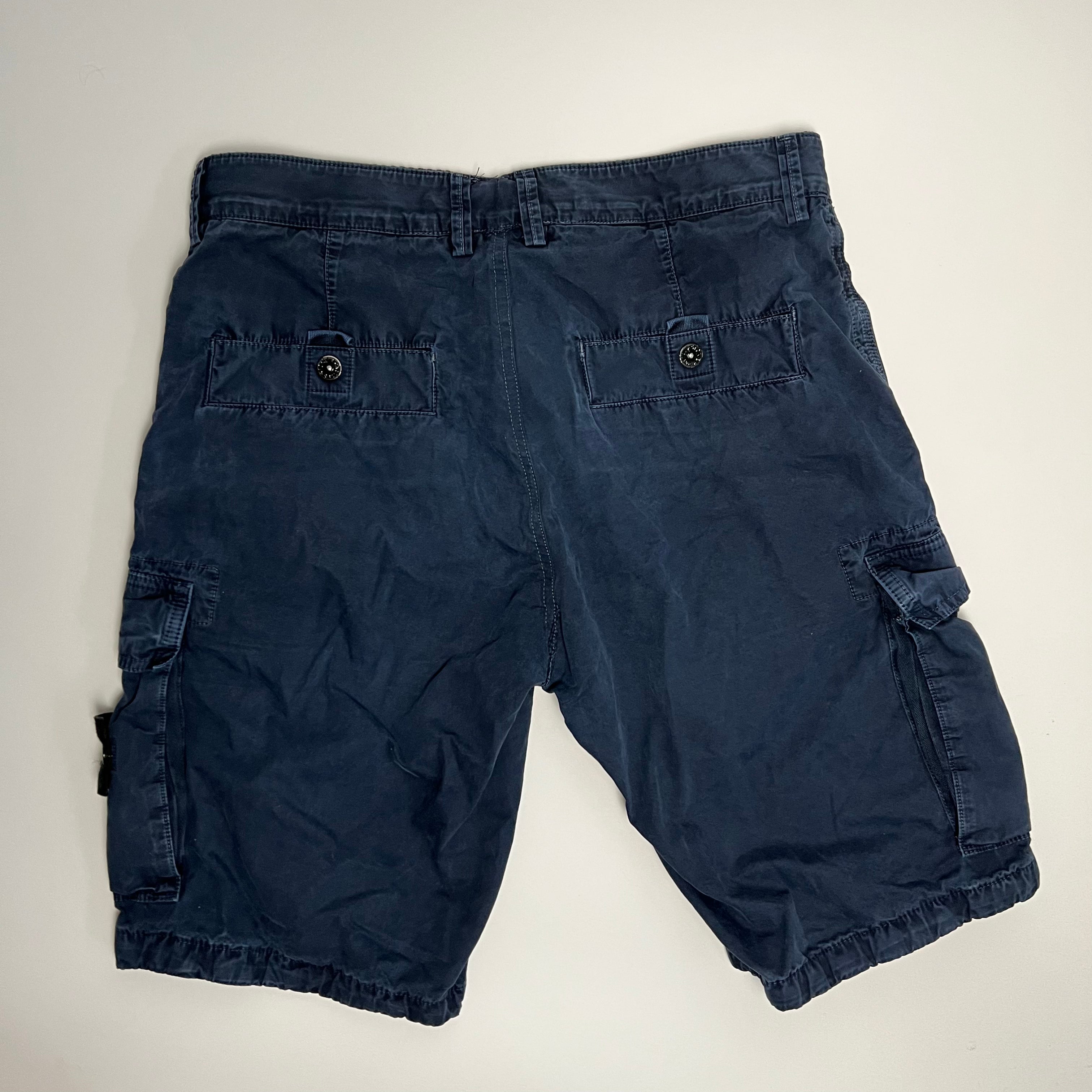 Stone Island Cargo Shorts W30